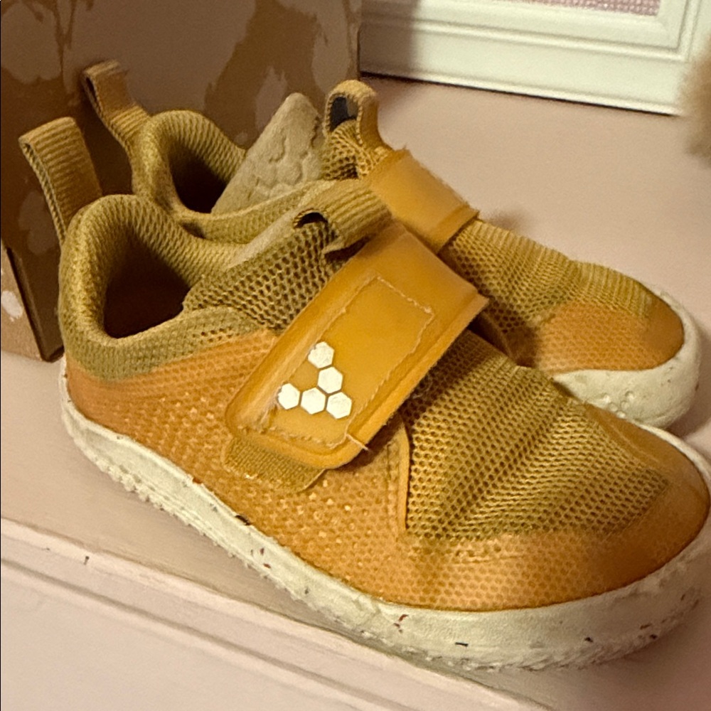 Vivobarefoot Primus Sport III